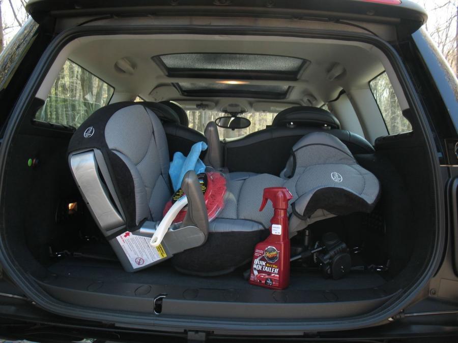  Mini Cooper Clubman 2008 года  (фото 22 из 53)